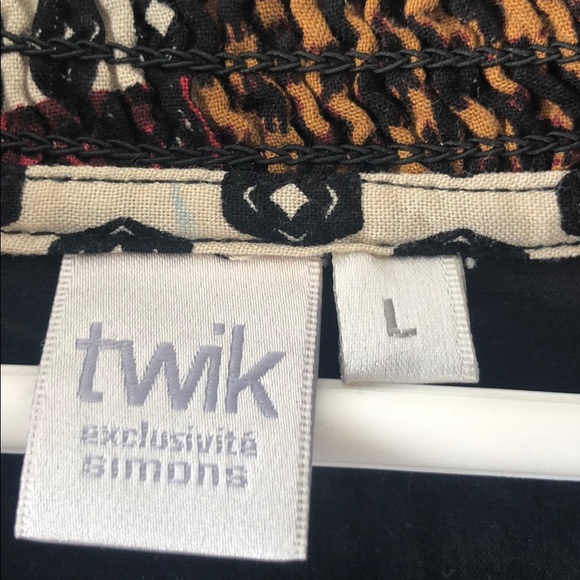 Simons patterned dress - Picture 3 of 4